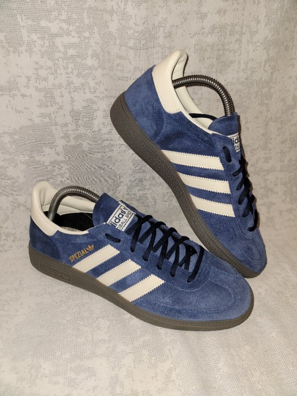 Adidas Handball Spezial Men's Size 8 Athletic Shoes Blue Off Gum White Sneakers - Picture 5 of 16